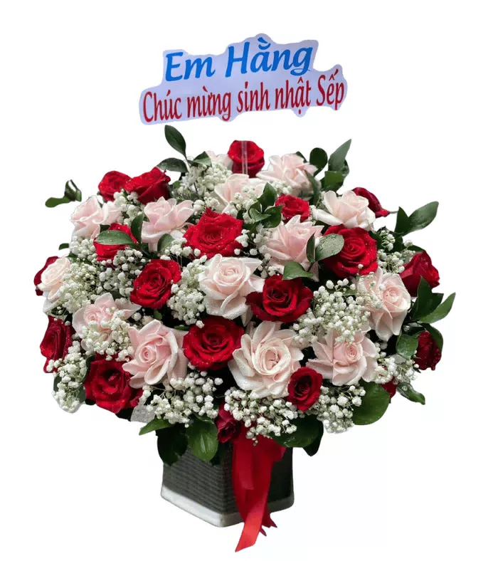 Một Ngày Đẹp – hộp hoa hồng đỏ và hồng phấn