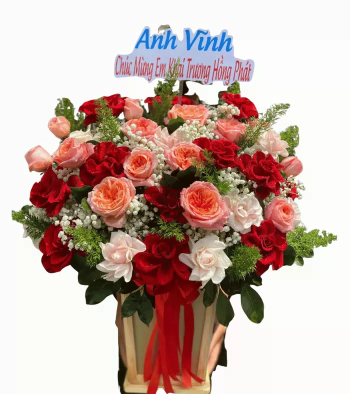 Sắc Thương – giỏ hoa hồng đỏ