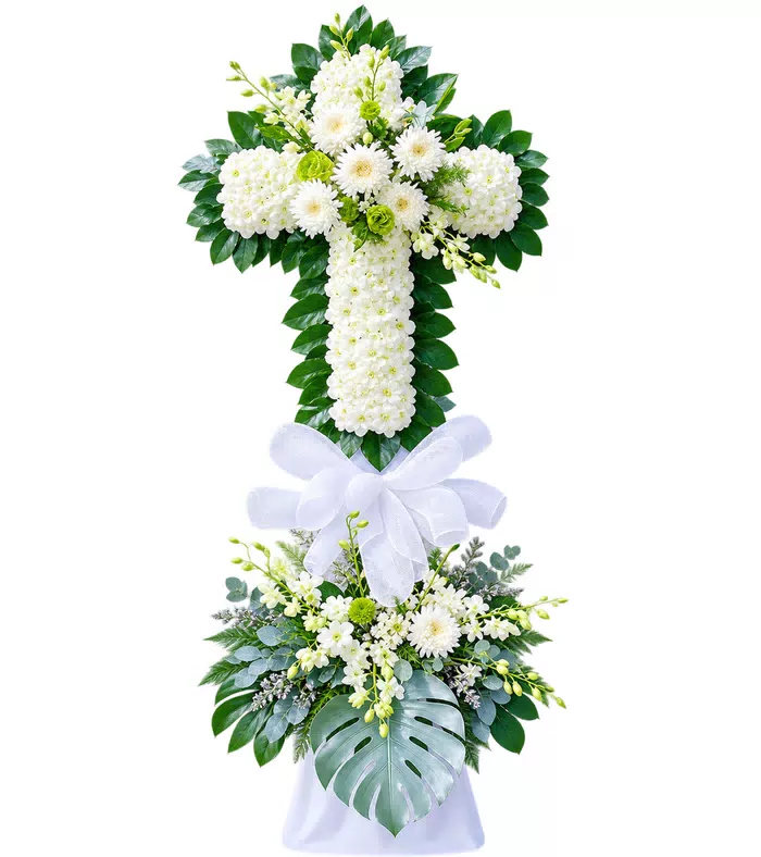 Thành Kính – kệ hoa phân ưu chữ thập trắng