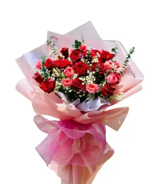 Dịu Ngọt – bó hoa hồng đỏ cùng trắng hồng