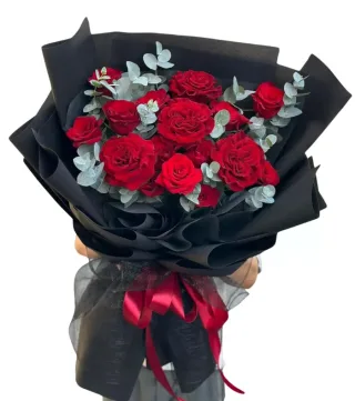 Dịu Ngọt – hoa bó gam đỏ đen