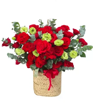 Hương Thân Quen – giỏ hoa hồng đỏ