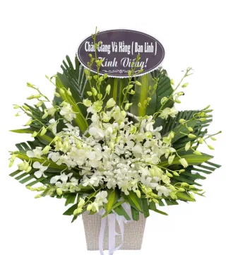 Lặng Thầm – giỏ hoa phân ưu trắng xanh