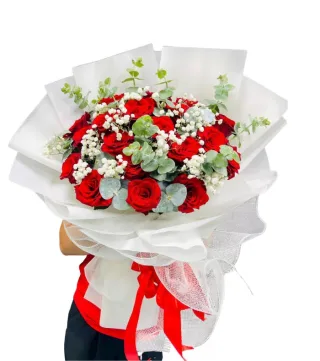 Nắng Trong – bó hoa hồng đỏ cùng hoa trắng · 0448