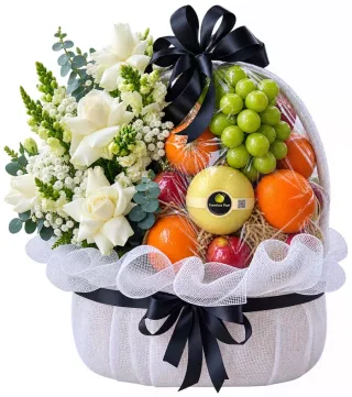 Lời Hỏi Thăm – giỏ quà trái cây hoa trắng