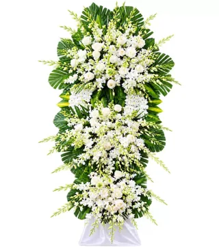 Trầm Lắng – kệ hoa phân ưu trắng ba cụm